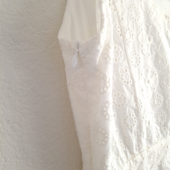 Aqua Eyelet Ruffle Hem Sleeveless Scoop Neck Dress - Picture 9 of 12